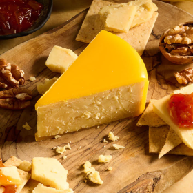 Snowdonia Beechwood Naturally Smoked Mature Cheddar