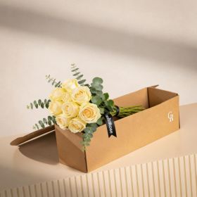 Bunch Of White Ohara Roses in Box