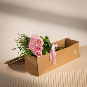 Bunch Of Pink Ohara Roses In Box