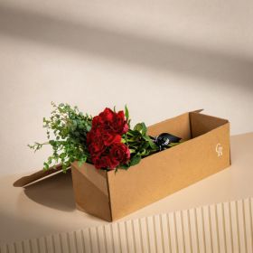 Bunch Of Ever Red Roses In Box
