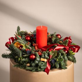 Christmas Eve Glow Wreath with Red Candle