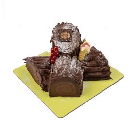 Grandiose Yule Log Chocolate Cake