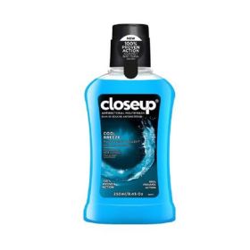 Close Up Cool Breeze Antibacterial Mouthwash