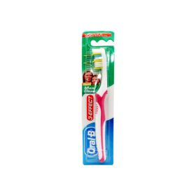 Oral B 3 Effect Maxi Clean Toothbrush