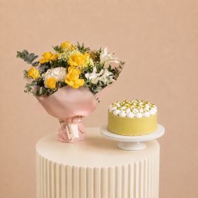 Captivating Sunset Bouquet with Pistachio Cake