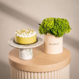 Luxe Hydrangeas with Pistachio Cake