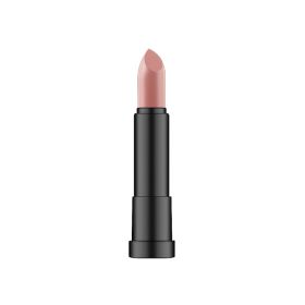 Callista Serving Looks Lips Favorite Lipstick